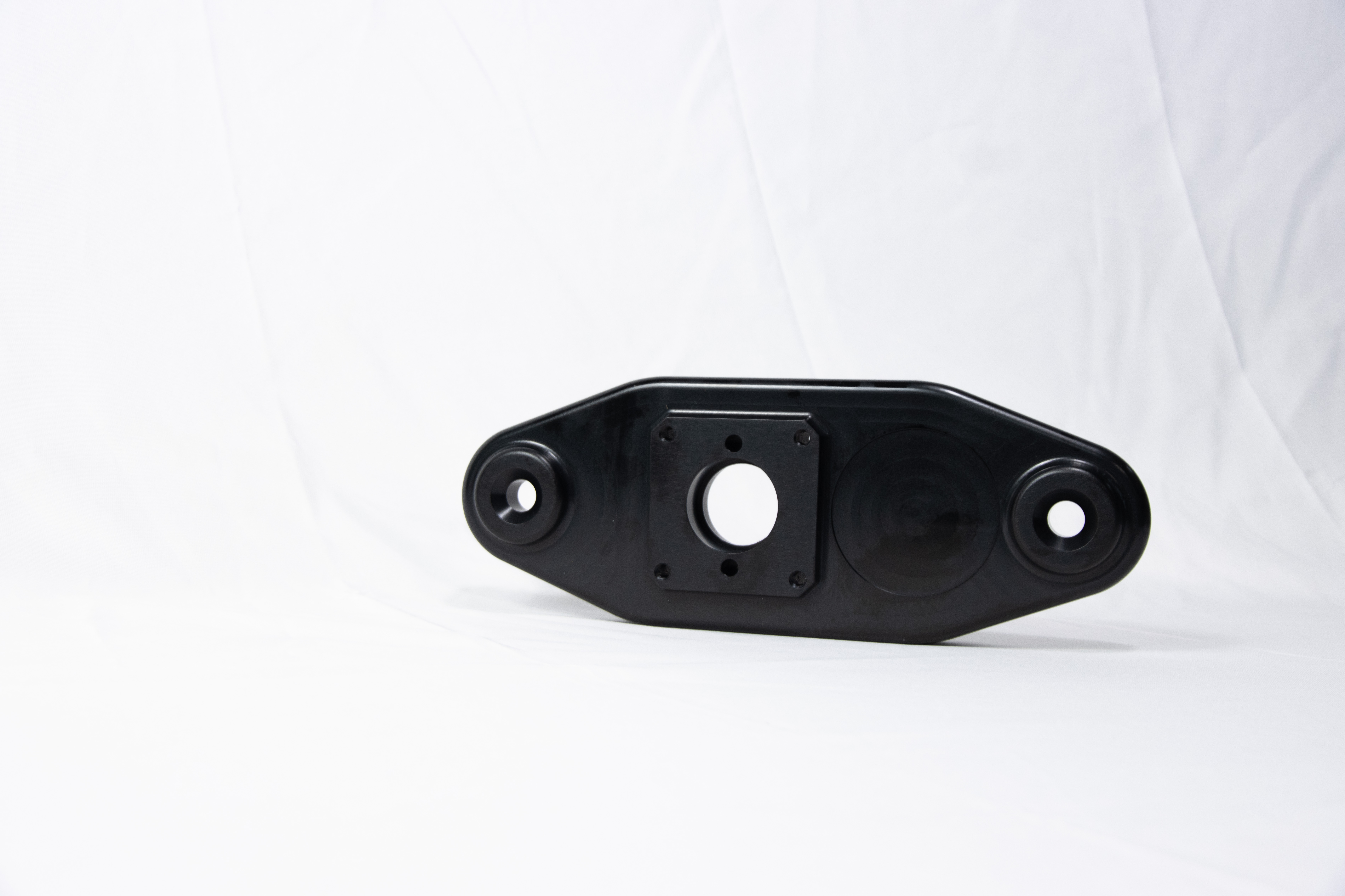 PLATE，FRONT SUPPORT